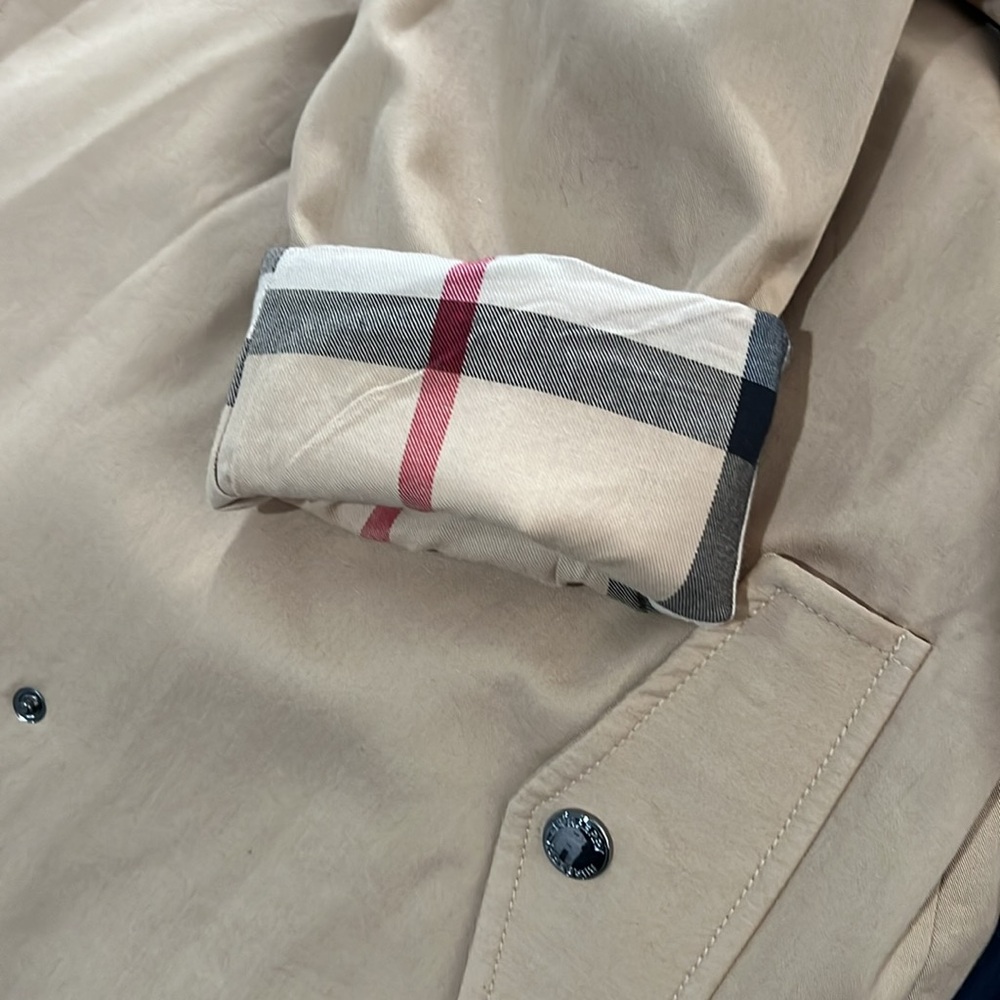 GORGEOUS! Burberry classic coat. NWT. You will have this forever, so timeless! - Picture 7 of 8